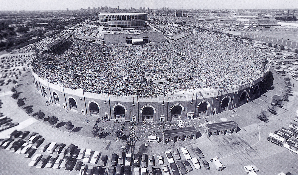 Yes play JFK Stadium, 12 June 1976